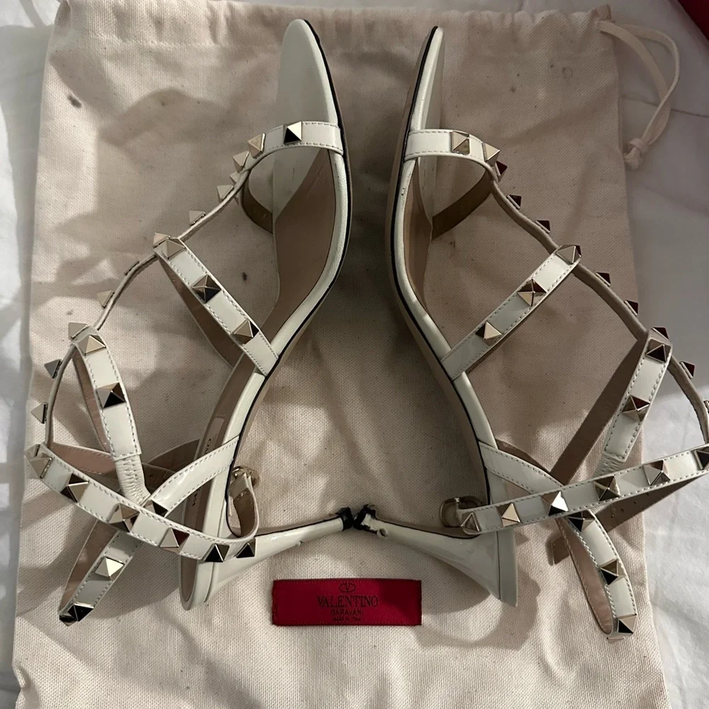 Valentino Garavani Rockstud Leather Heels Sandals Size EU 38.5 (Approx. US 8.5) - Picture 3 of 10